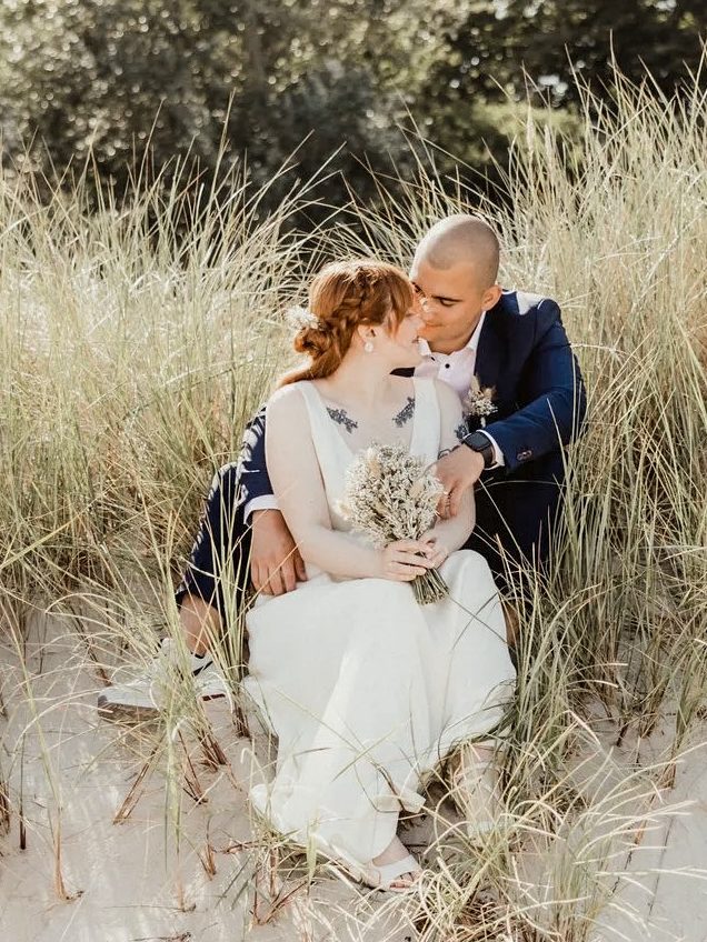 Hochzeitspaar am Strand von Kühlungsborn